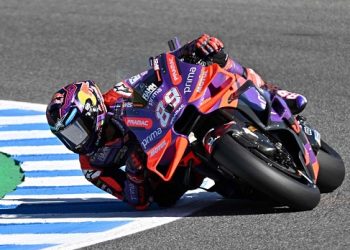 Martin wins sprint at Spanish GP