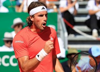 Tsitsipas soars to 3rd Monte Carlo title