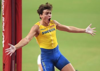 Duplantis breaks pole vault record