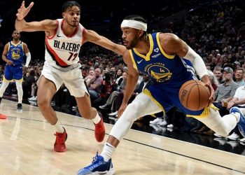 Warriors rally to beat Blazers 100-92