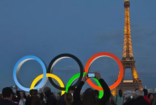 Olympic rings to be displayed on Eiffel Tower for Paris Games 2 - Egyptian Gazette Olympic rings to be displayed on Eiffel Tower for Paris Games 1 - Egyptian Gazette