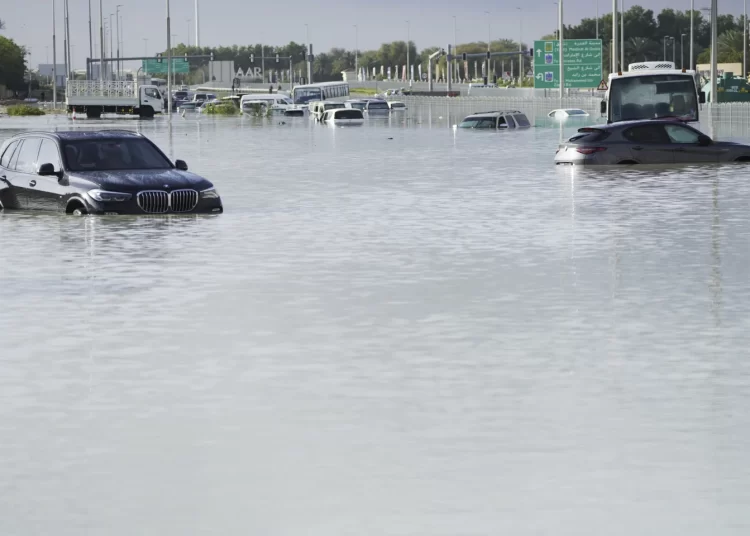 A storm dumps record rain across the desert nation of UAE and floods the Dubai airport 2 - Egyptian Gazette A storm dumps record rain across the desert nation of UAE and floods the Dubai airport 1 - Egyptian Gazette
