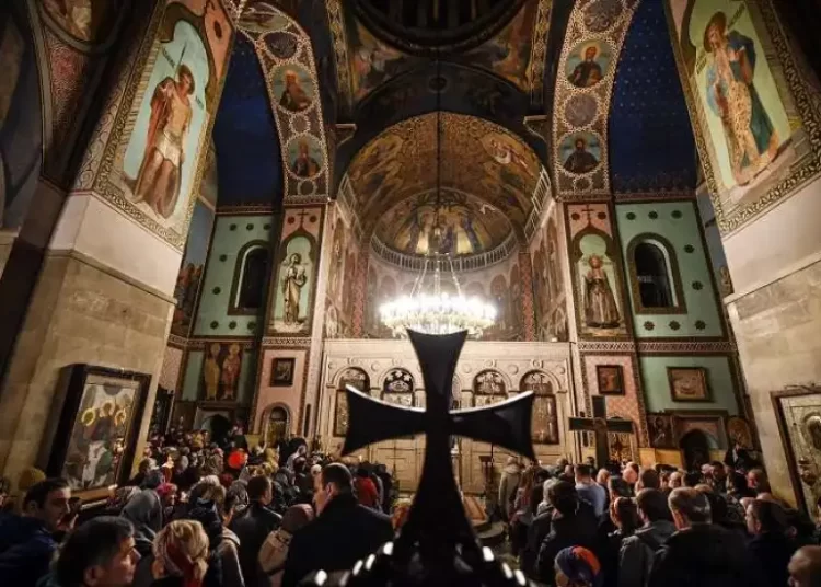 Cabinet decides to stop power cuts at churches during Easter 1 - Egyptian Gazette