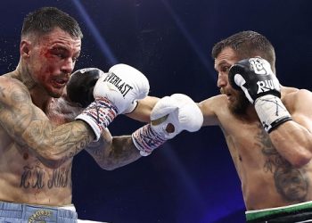 Vasiliy snatches IBF lightweight title