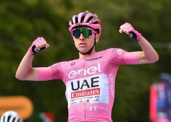 Pogacar extends Giro d´Italia lead