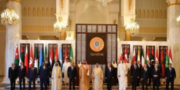 Arab leaders pose for photo op before launch of Arab Summit in Bahrain with President Sisi’s participation