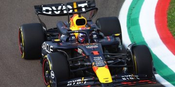 Verstappen matches Senna’s record