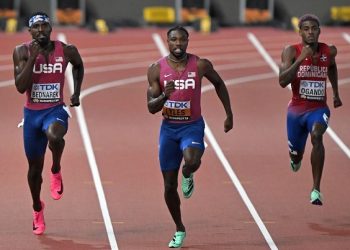 Bednarek storms to 200m victory in Doha