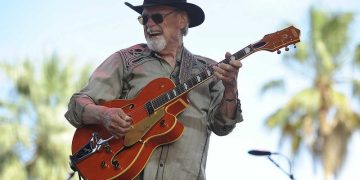 Duane Eddy, twangy guitar hero of early rock, dead
