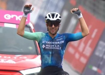 Vendrame seals Giro stage 19 victory