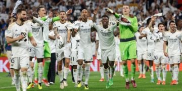 Real Madrid stun Bayern with late fightback to reach Champions League final