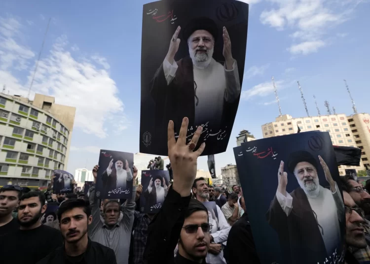 Mourners begin days of funerals for Iran’s president and others killed in helicopter crash 1 - Egyptian Gazette