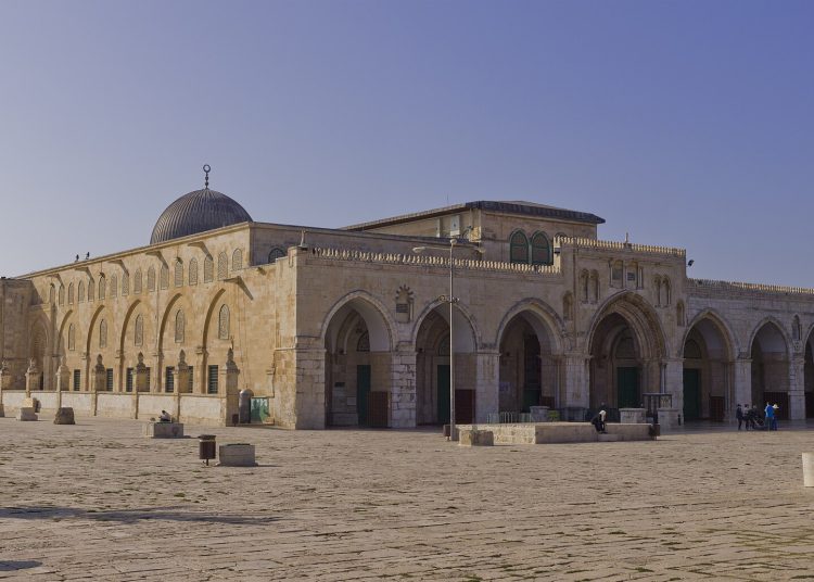 Scores of settlers storm Al-Aqsa Mosque under protection of Israeli occupants 1 - Egyptian Gazette