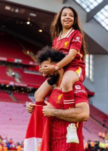 Egypt’s Salah to stay on at Liverpool 4 - Egyptian Gazette