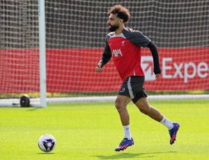 Egypt’s Salah to stay on at Liverpool 2 - Egyptian Gazette