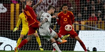 Leverkusen on track for Europa League final