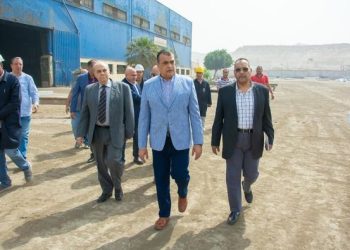 Military production min. inspects Helwan Machinery, Equipment Company
