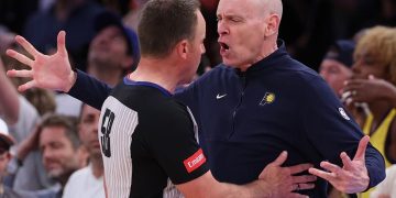 Carlisle fined $35,000 by NBA for criticizing referees