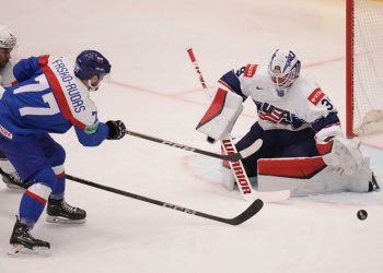 Finland stuns Norway in Worlds