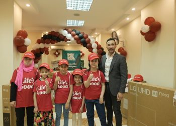 LG Egypt donates three TV screens and three washing machines to Al-Rahma orphanage