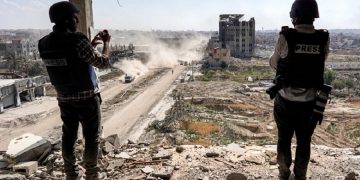 UNESCO awards press prize to Palestinian journalists in Gaza