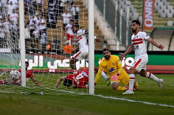 Egyptian Premier League Roundup: Pyramids claim win, Zamalek drops points 1 - Egyptian Gazette Zamalek’s players celebrate Seifeddine Jaziri’s goal against Modern Future.