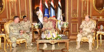 Defence chief, US CENTCOM commander discuss Gaza crisis 1 - Egyptian Gazette Defence chief, US CENTCOM commander discuss Gaza crisis