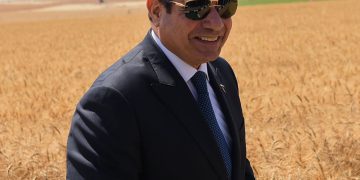 Sisi witnesses opening of harvest season of agricultural sectors as part of Future of Egypt project