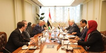 Higher education minister probes with his Palestinian counterpart joint co-operation
