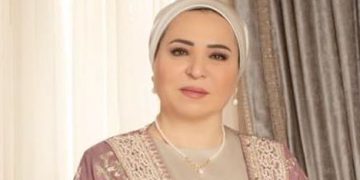 Egypt’s first lady greets workers on Labour Day