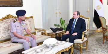 Sisi meets Defence minister