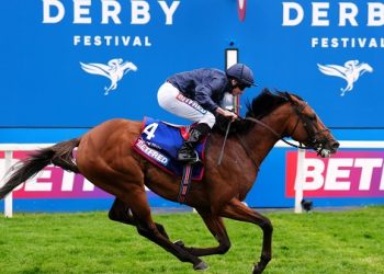 Favourite Troy wins Epsom Derby