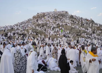 Muslim pilgrims wrap up Hajj with final symbolic stoning of devil