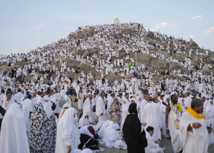 Muslim pilgrims wrap up Hajj with final symbolic stoning of devil 1 - Egyptian Gazette