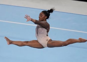 Simone cruises to 9th US title