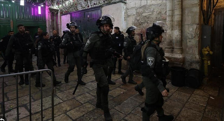 Israeli settlers storm Al Aqsa Mosque, occupation troops detain 12 Palestinians from WB 2 - Egyptian Gazette Israeli settlers storm Al Aqsa Mosque, occupation troops detain 12 Palestinians from WB 1 - Egyptian Gazette