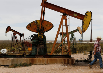 Oil prices stable as demand uncertainty persists