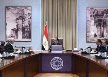 PM emphasises necessity of appointing 30,000 teachers each year to address teachers’ shortage problem