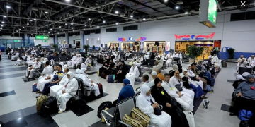 EgyptAir to operate 24 flights to bring pilgrims home Monday