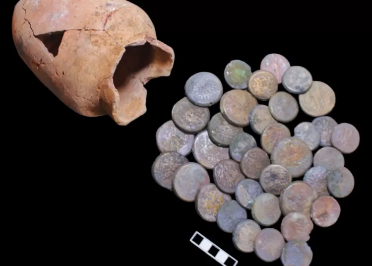 Egyptian mission uncovers 63 ancient tombs with gold foil and bronze coins 2 - Egyptian Gazette Egyptian mission uncovers 63 ancient tombs with gold foil and bronze coins 1 - Egyptian Gazette