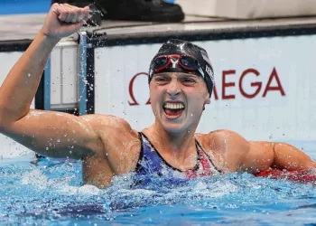 Ledecky grabs bronze in 400m at Olympics