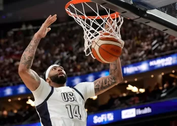 USA beats Australia 98-92 in Abu Dhabi