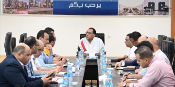 PM reviews situation of Ras el Hekma project