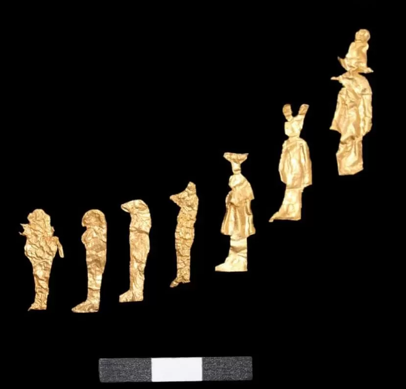 Egyptian mission uncovers 63 ancient tombs with gold foil and bronze coins 8 - Egyptian Gazette Egyptian mission uncovers 63 ancient tombs with gold foil and bronze coins 7 - Egyptian Gazette