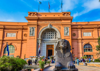 Egyptian Museum in Tahrir welcoming visitors as usual