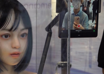 Humanoid robots powered by AI turn heads at the World Artificial Intelligence Conference