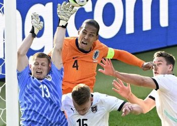 Dutch looks to find rhythm against Romania