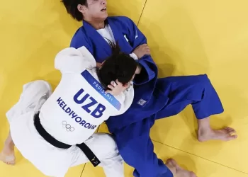 Defending champion Abe suffers defeat