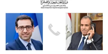 Egyptian, French FMs discuss over phone latest regional developments
