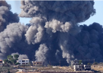 Israel conducts airstrikes on vicinity of Reb al Thalathin